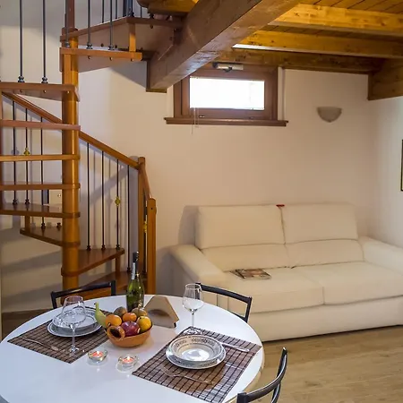 Il Borgo Ξενοδοχείο με διαμερίσματα 3*
