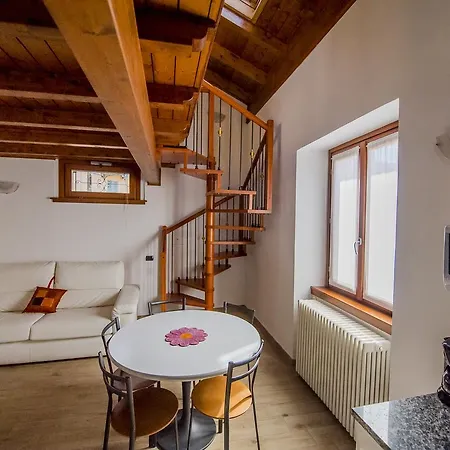 Il Borgo 3* Μπελάτζιο